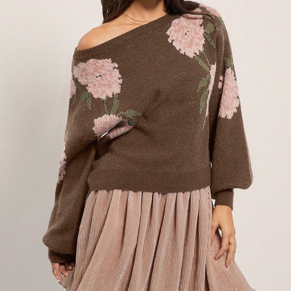 Cozy Floral Print Round Neck Loose Fit Sweater Top - Picture 7 of 11